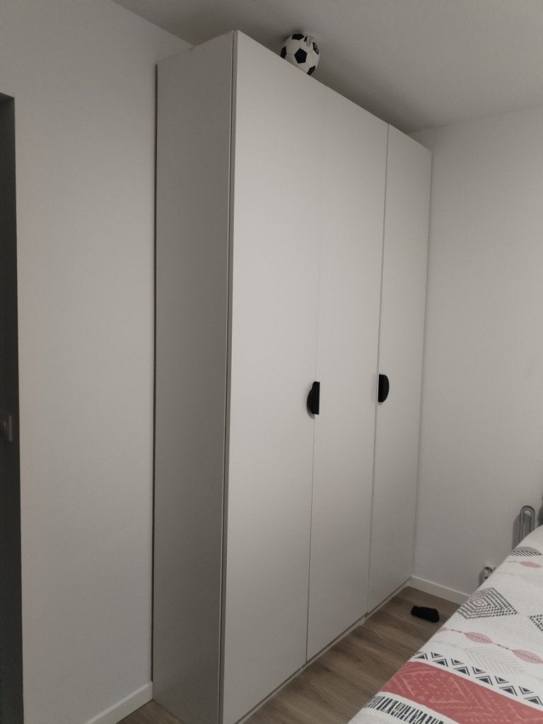 armoire garde robes, Maison & Meubles, 25 à 50 cm, Avec porte(s), Comme neuf, 100 à 150 cm