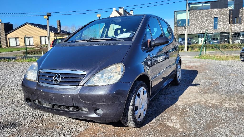 mercedes A140 ELEGANCE 1400cc benzine OHBOEK 2000, Auto's, Voorwielaandrijving, 4 cilinders, Zwart, Bedrijf