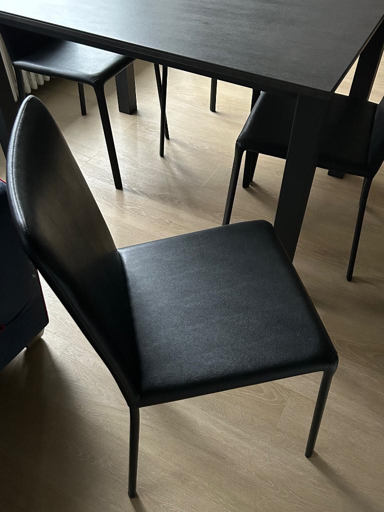 Perfecta 4 x Chaises Noir (Grinta), Comme neuf, Enlèvement, Cuir, Quatre