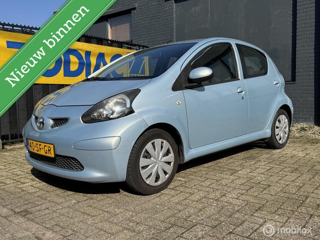 Toyota Aygo 1.0-12V +, Autos, Toyota, Entreprise, Achat, Aygo, ABS, Airbags, Alarme, Verrouillage central, Vitres électriques