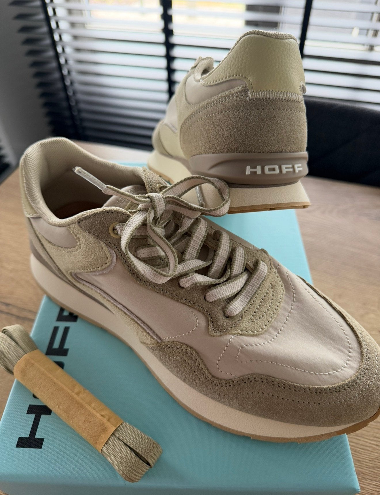 Nieuw! Sneakers HOFF maat 40 olive, Kleding | Dames, Ophalen of Verzenden, Nieuw, Sneakers