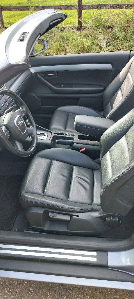 Audi A4 Cabrio 1.8 Turbo benzine, Autos, Cuir, Argent ou Gris, Achat, Cabriolet