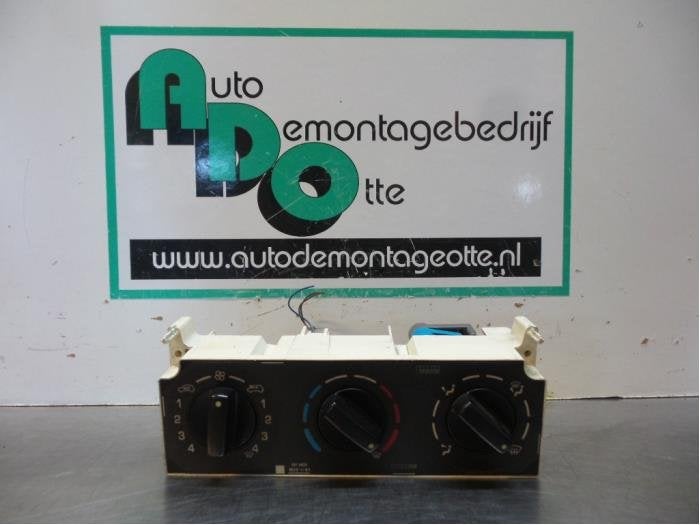 Kachel Bedieningspaneel van een Peugeot Partner (Partner 02-, Gebruikt, -, -, Ophalen of Verzenden