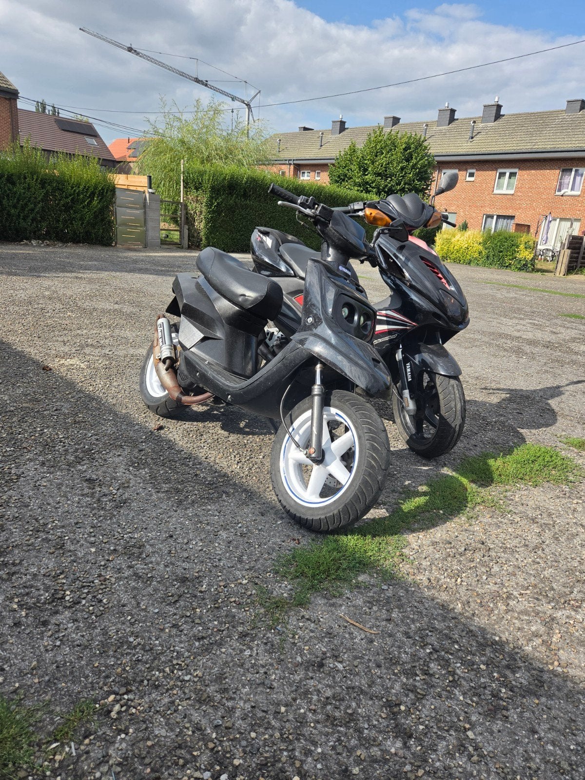 2 scoot contre voiture je peut rajouter 1000€, Enlèvement, Aerox