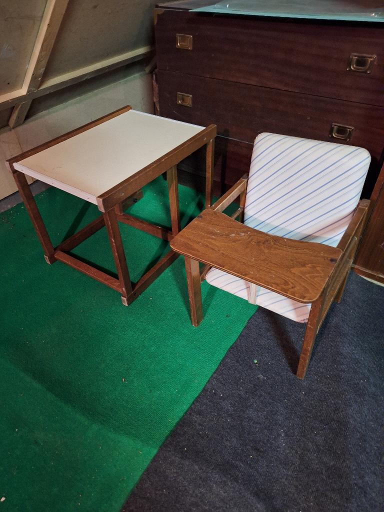 Houten Kinderstoel als tafel en stoeltje, Ophalen, Zo goed als nieuw