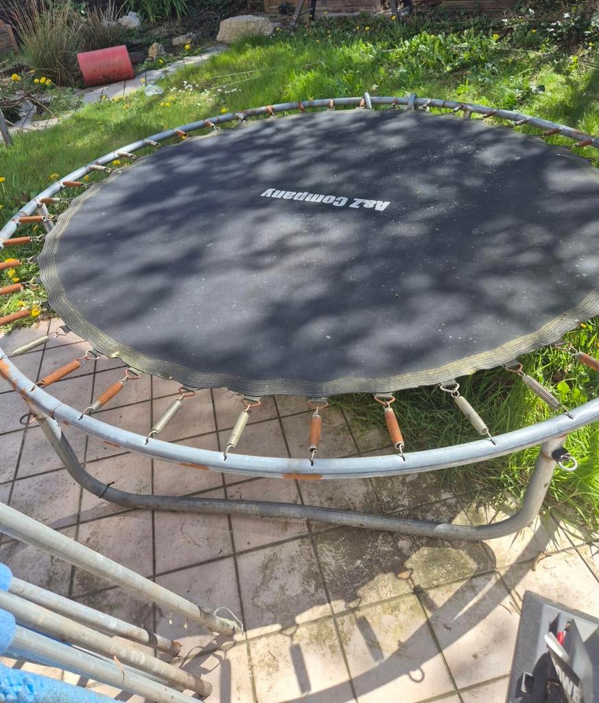 Trampoline avec échelle et filet de sécurité, Enlèvement
