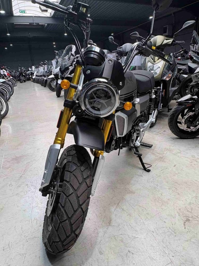 Bluroc X-Bongo 125, Tourisme, Entreprise, Occasion, Bluroc