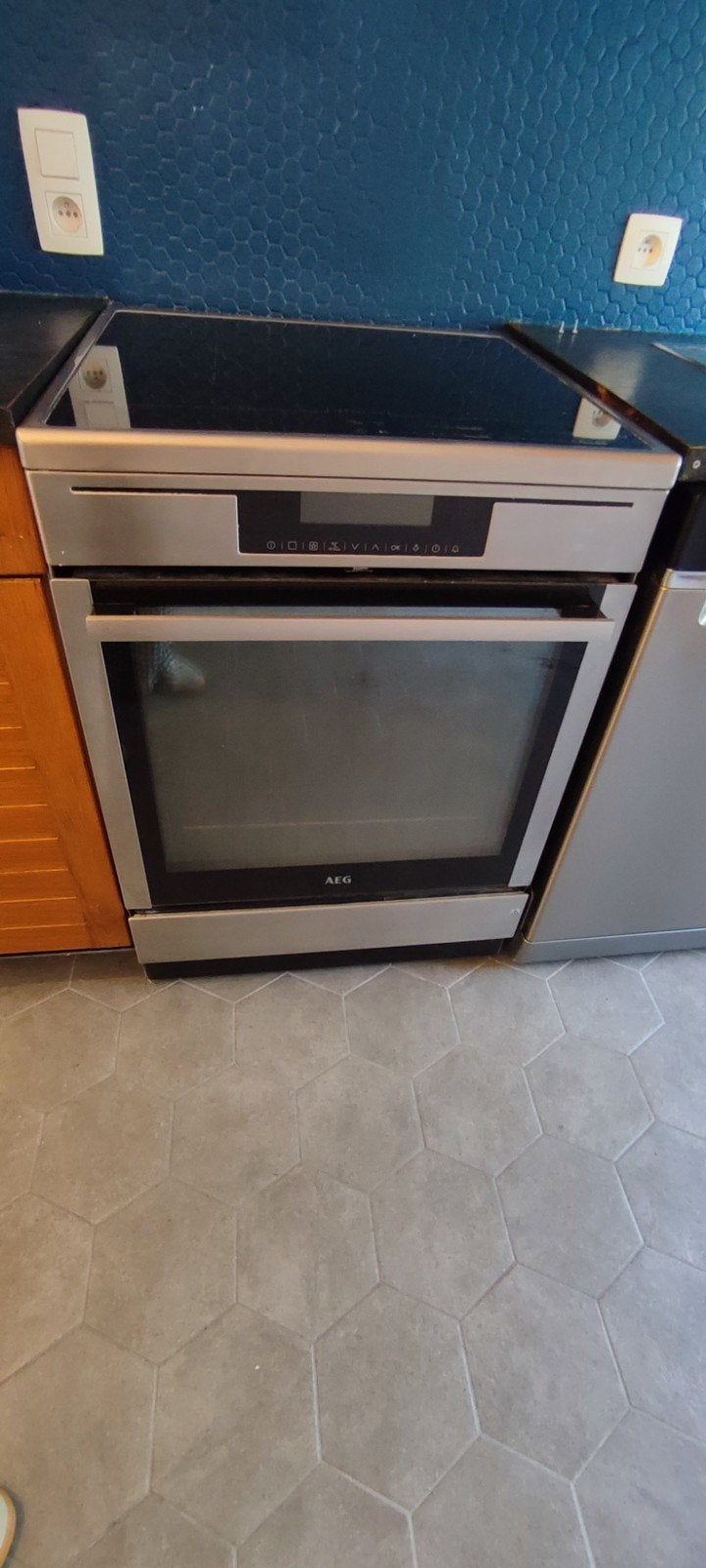Cuisinière à induction AEG, Enlèvement, AEG, Four à chaleur tournante