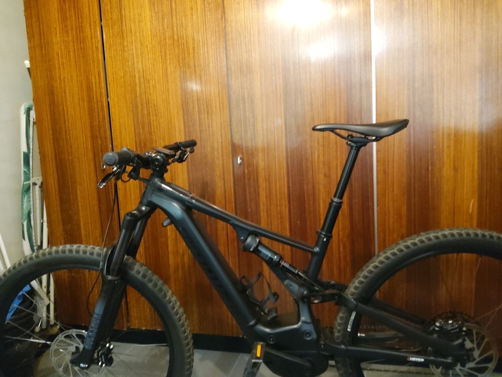 E-MTB SPECIALIZED TURBO LEVO 2021, Fietsen en Brommers, Ophalen, Gebruikt, Minder dan 30 km per accu, Overige merken