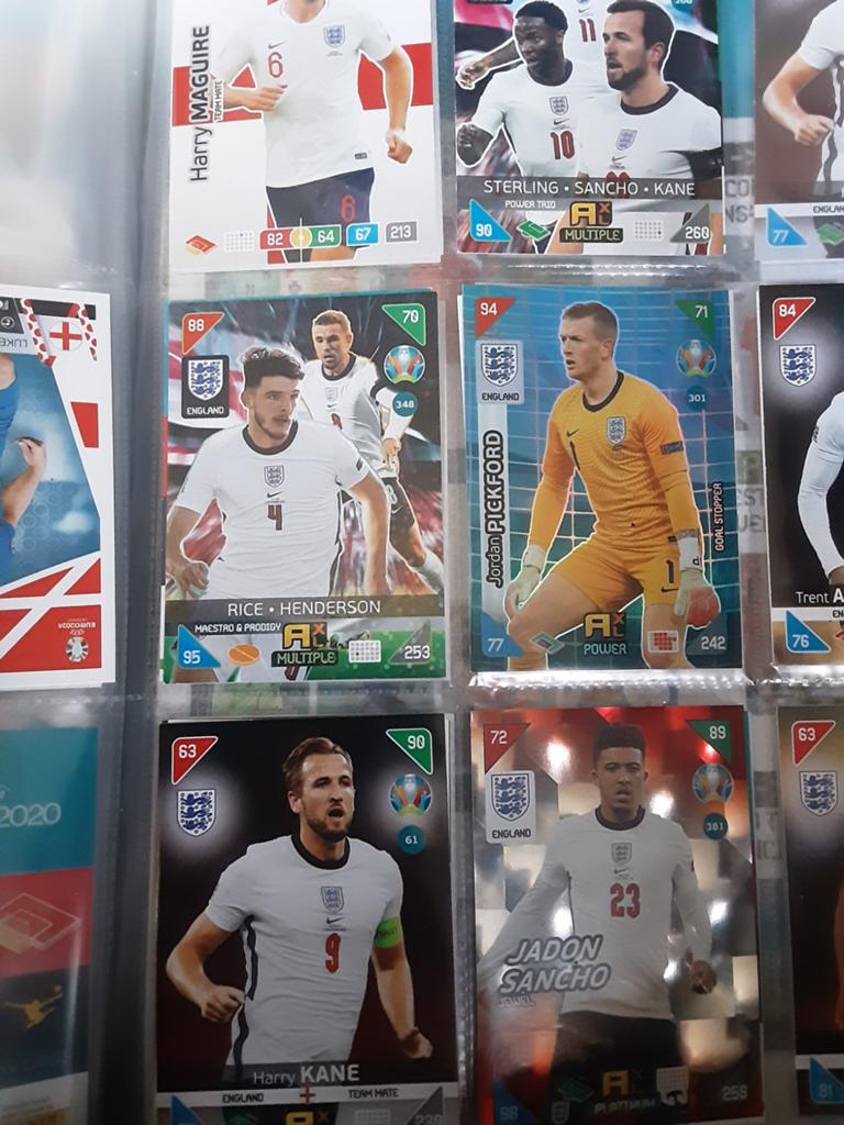 Fifa voetbal kaarten ruilen tegen popimons kaarten, Ophalen