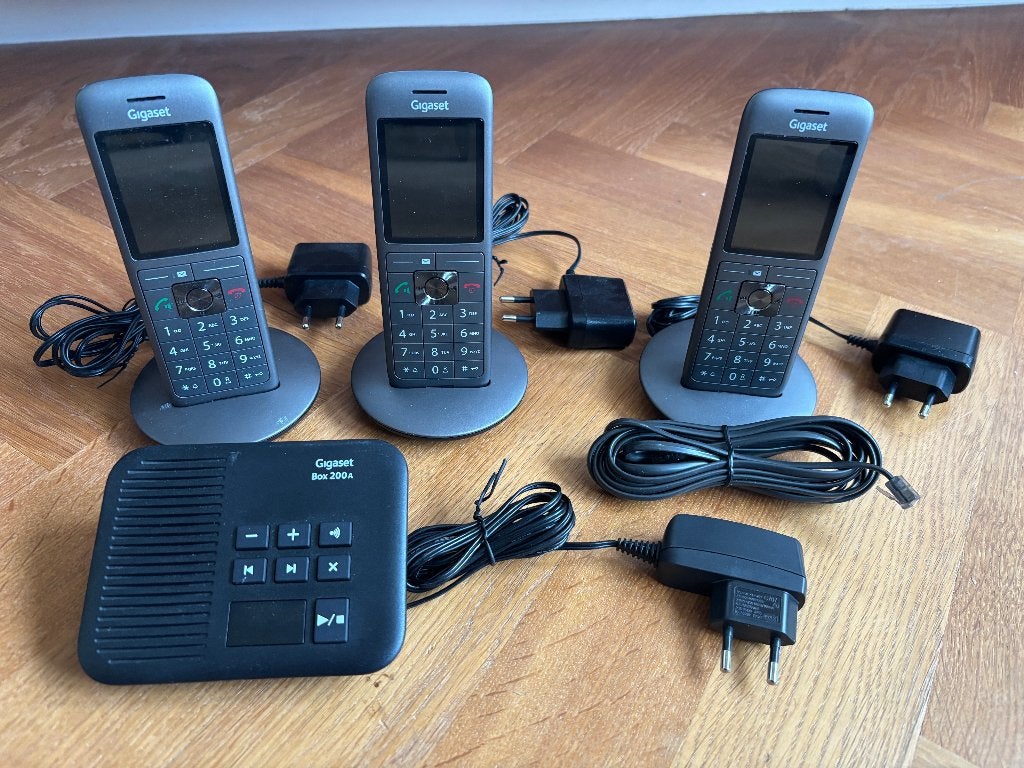 Téléphones DECT Siemens Gigaset, Telecommunicatie, Ophalen of Verzenden, Zo goed als nieuw, 3 handsets