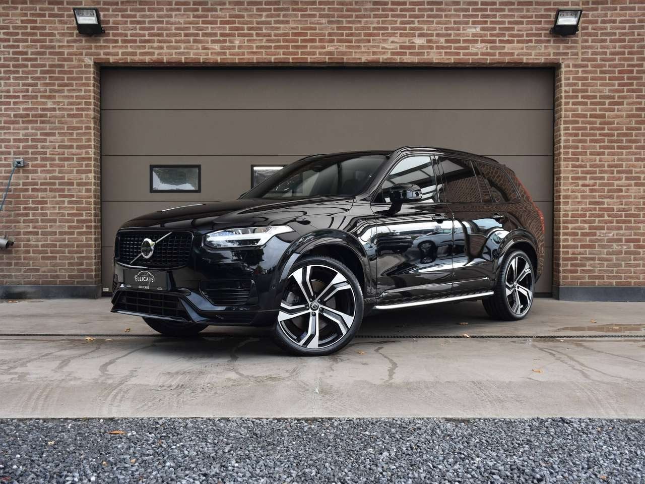 Volvo XC 90 XC90 2.0 T8 TE 4WD PHEV ULTRA DARK / 7 ZIT / SC, Autos, Volvo, 336 kW, 7 places, Noir, 5 portes