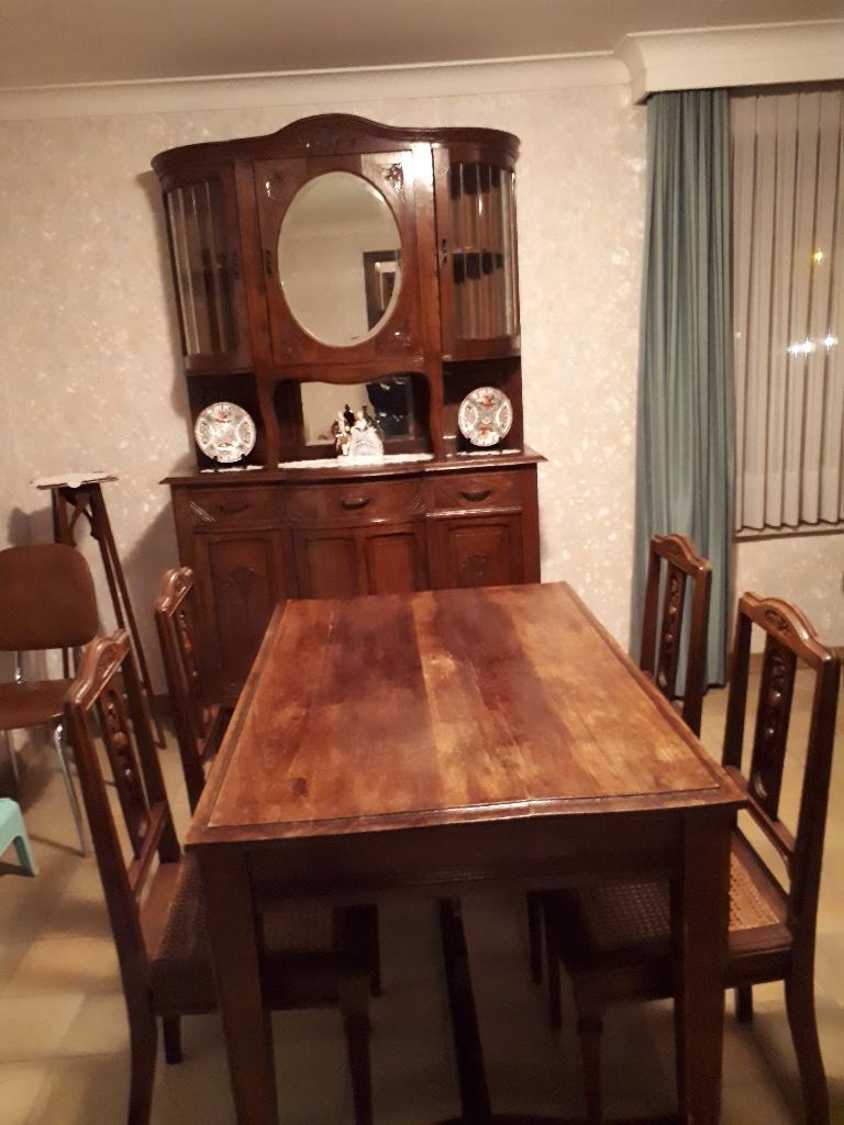 Houten tafel met 4 stoelen, Ophalen