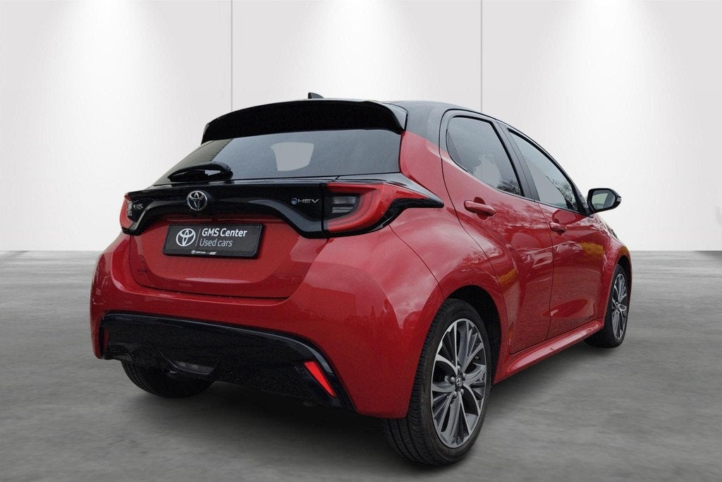Toyota Yaris 1.5 VVT-i Hybrid 96kW Style e-CVT - 2 ans KARE, Autos, Electronic Stability Program (ESP), 450 kg, 5 portes, 96 kW