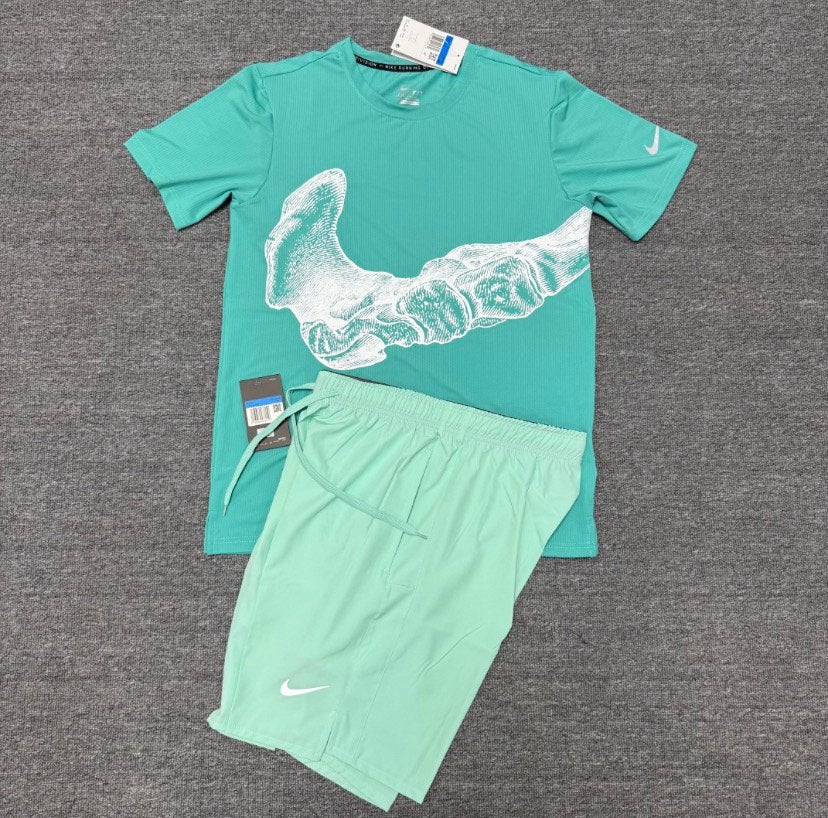Nike running division, Ophalen, Nieuw, Maat 48/50 (M), Algemeen