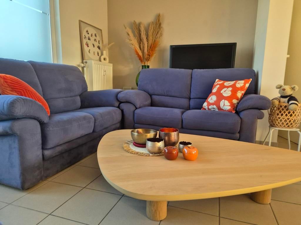 2 canapés 2 places . Faire offre., Huis en Inrichting, Ophalen