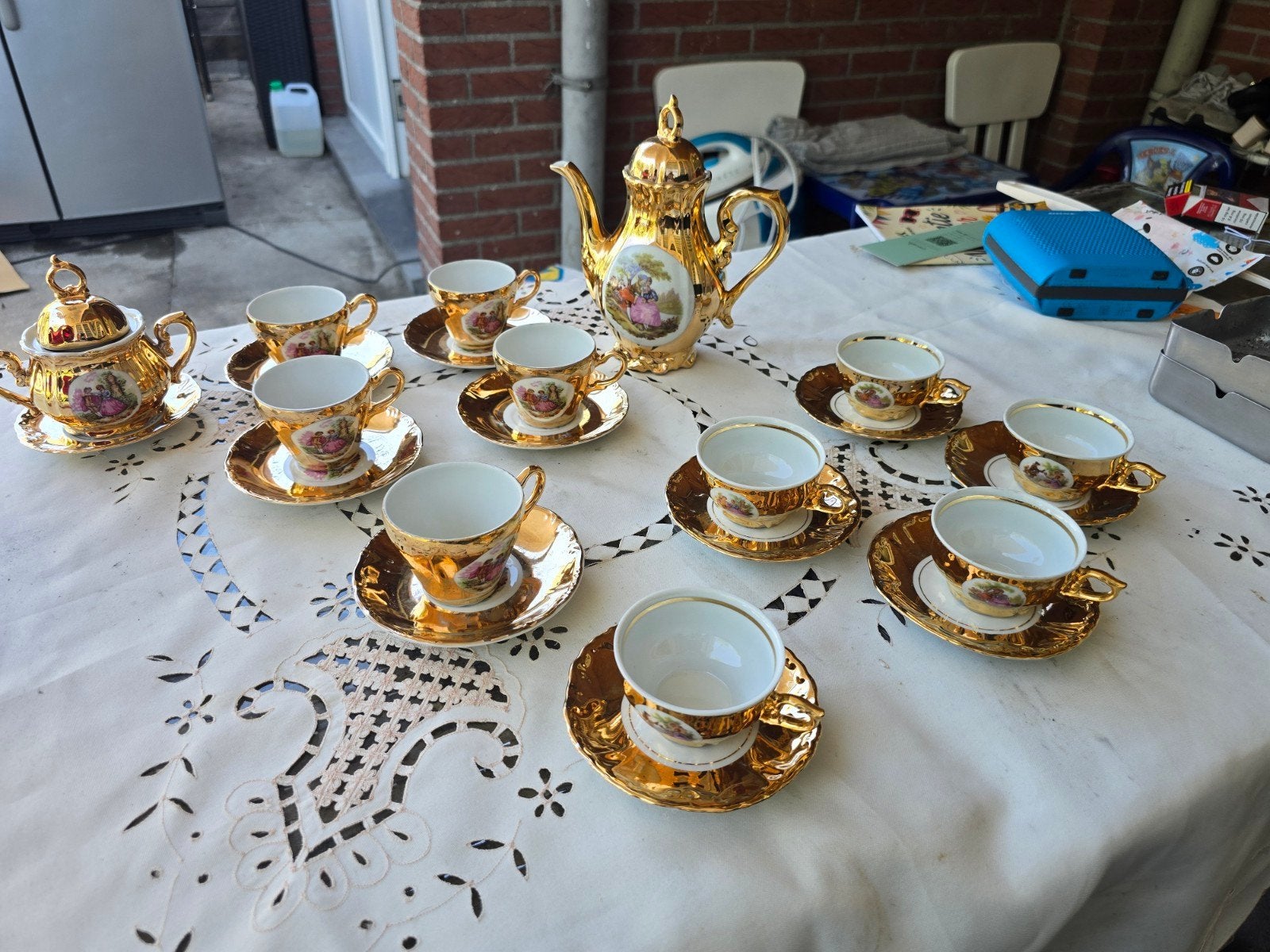 servies van 2 5 stuks antiek, Ophalen