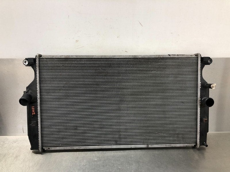 RADIATEUR EAU Toyota Avensis Wagon (T27) (01-2008/10-2018), Utilisé, Toyota