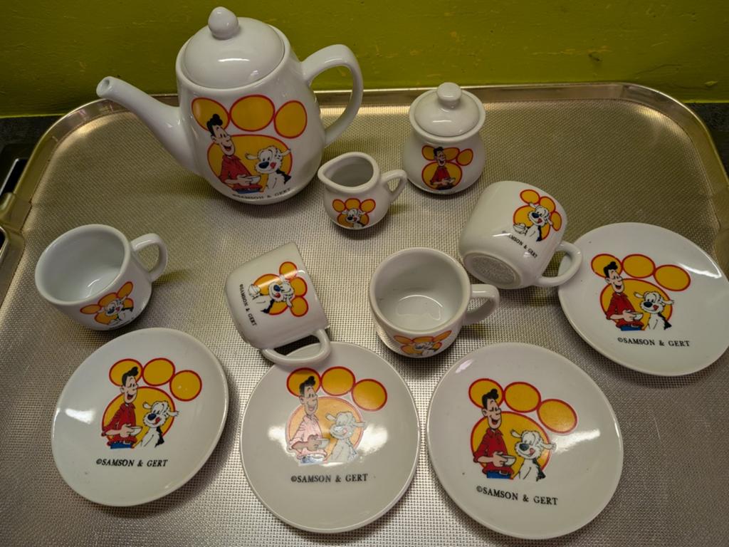 Service de café pour enfants Samson et Gert - entièrement, Enlèvement, Autres personnages, Comme neuf, Ustensile