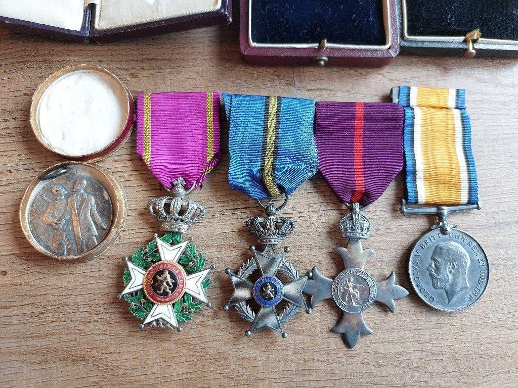 Médaille de prêtre espion 1914 OBE, Enlèvement ou Envoi