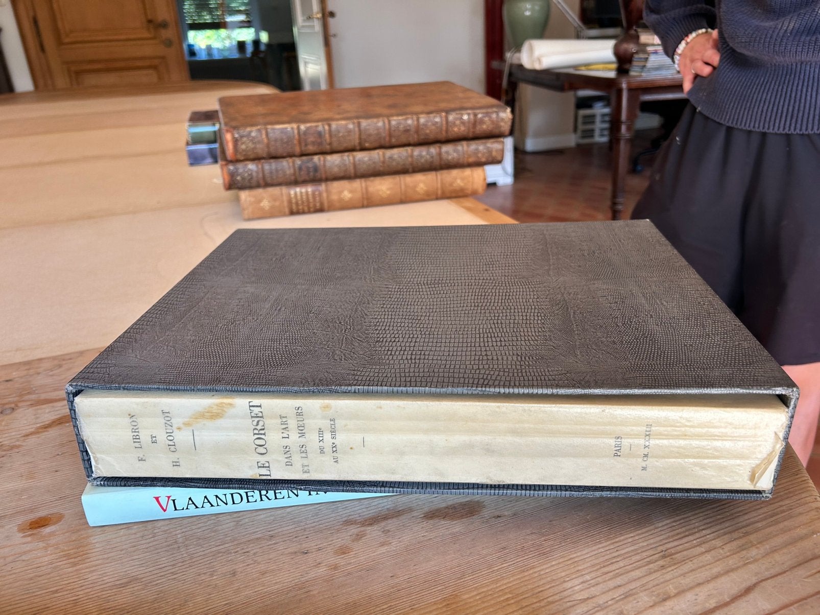 Le corset. Antieken boek., Ophalen of Verzenden