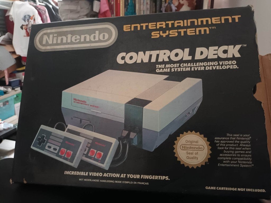 nintendo nes(prix legerement negociable), Games en Spelcomputers, Ophalen, Gebruikt, Met 2 controllers