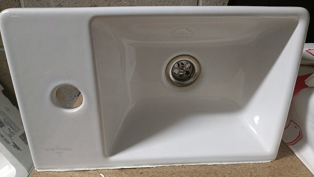 Lave-main Villeroy & Boch - robinet à droite, Enlèvement ou Envoi, Comme neuf, Lavabo