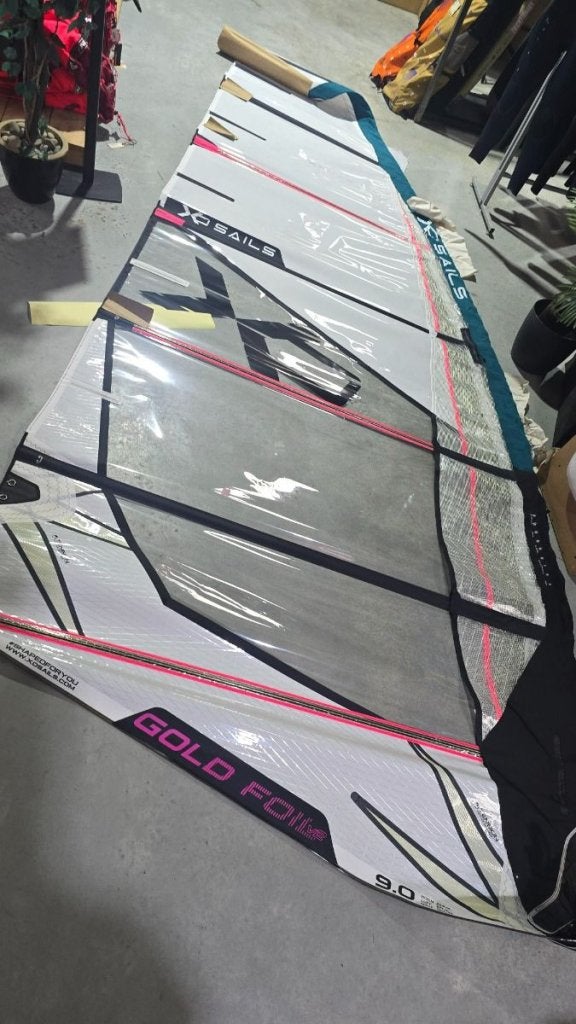 XO Sails Gold Foil 9.0 (New!), Sports nautiques & Bateaux