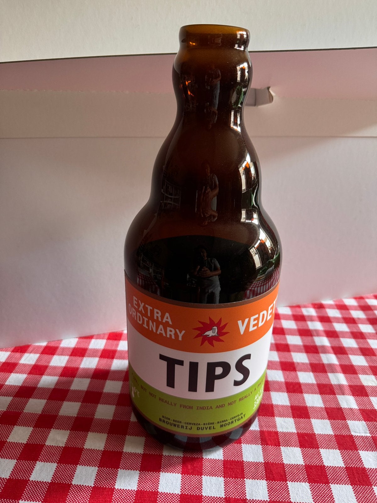 Vedett Tips fles te koop, Verzamelen, Merken en Reclamevoorwerpen, Ophalen, Gebruikt, Gebruiksvoorwerp