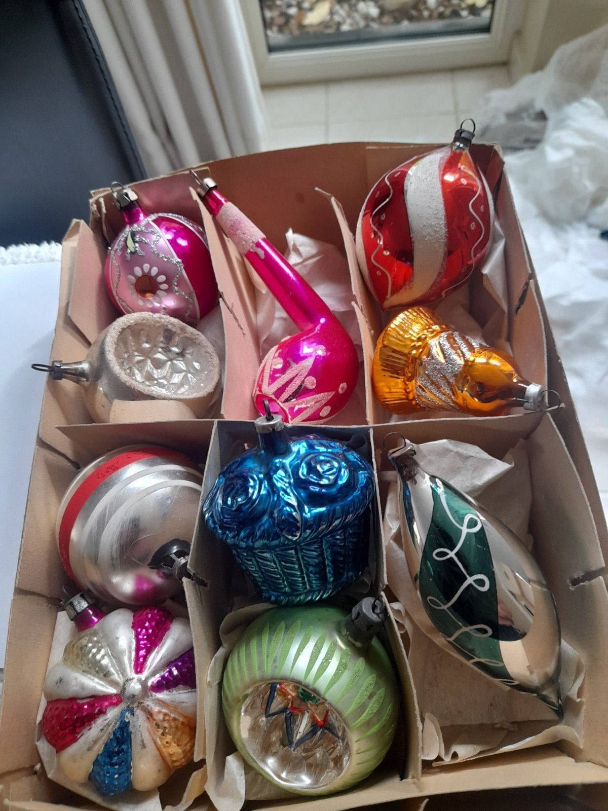 vieilles boules de Noël, Enlèvement ou Envoi
