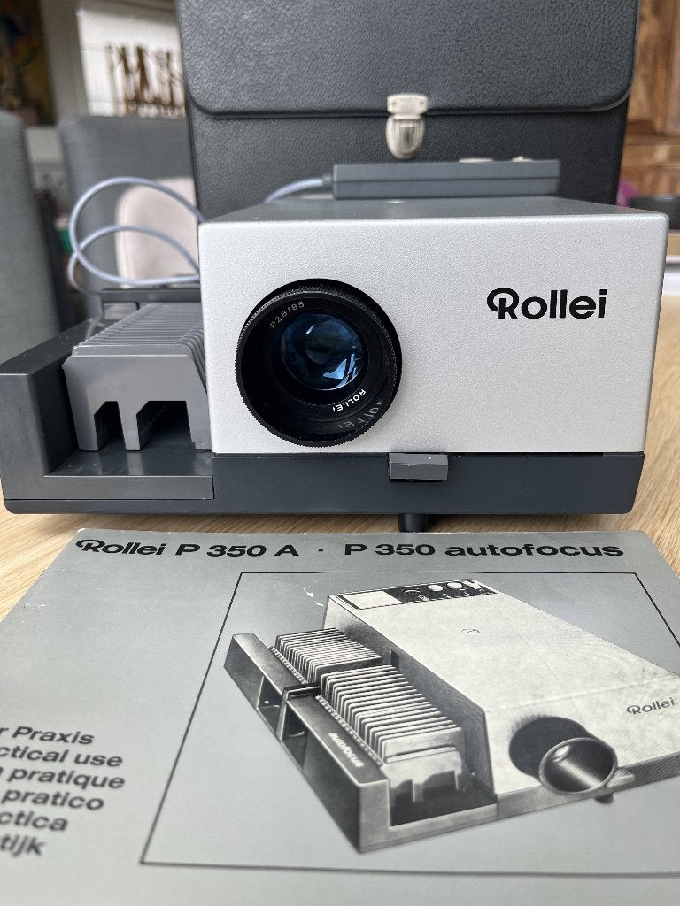 Projecteur de diapositives Rollei, Electroménager, Enlèvement, Comme neuf