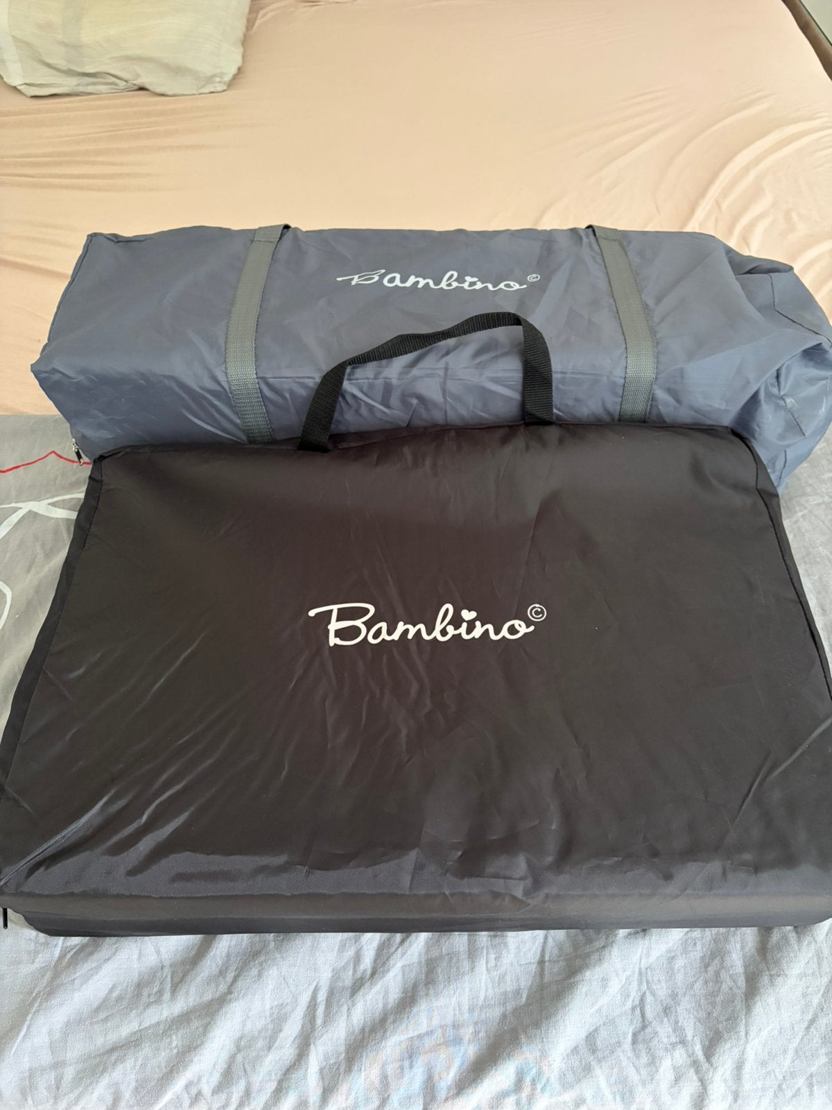 Reisbedje en matras Bambino, Ophalen, Zo goed als nieuw, Reisbedje
