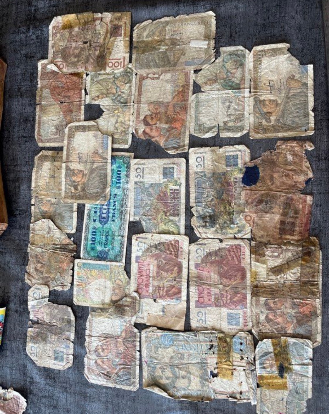 Lot  d’anciens billets, Timbres & Monnaies, Enlèvement ou Envoi