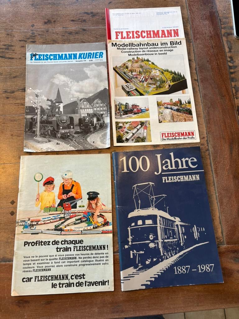 Verschillende Fleischmann boekjes, Hobby en Vrije tijd, Ophalen of Verzenden, Zo goed als nieuw, Fleischmann