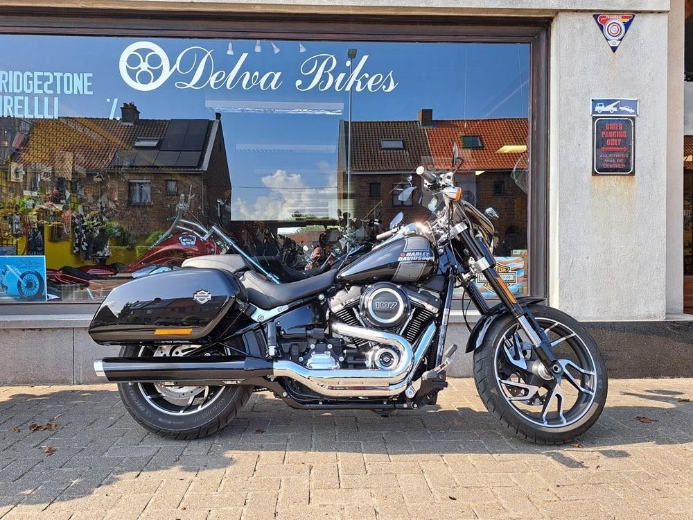 Harley FLSB Sportglide - 2022- 6929 km, Motoren, 2 cilinders, 1745 cc, Chopper, Meer dan 35 kW