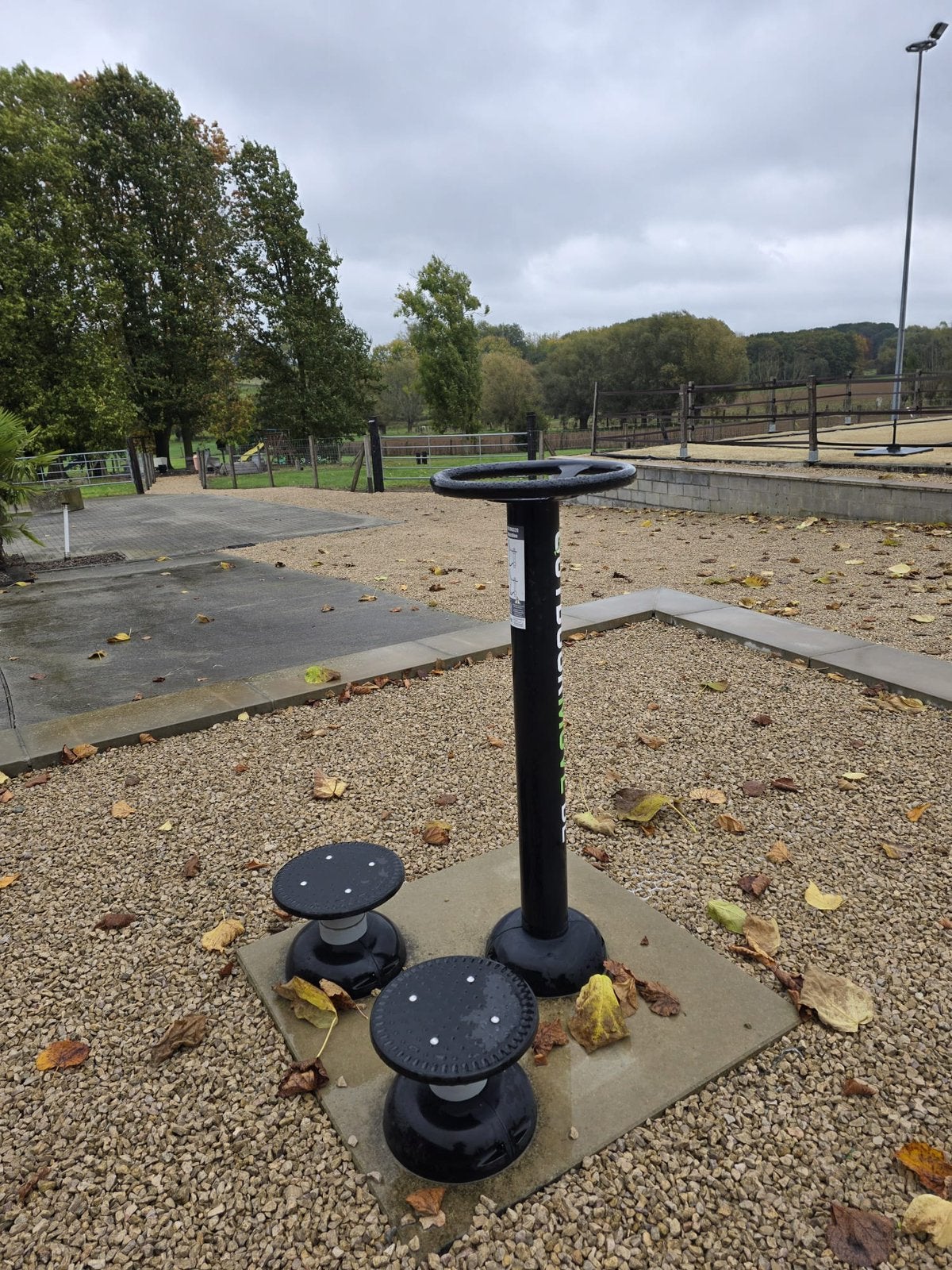 Buiten fitness toestellen, Ophalen, Zo goed als nieuw