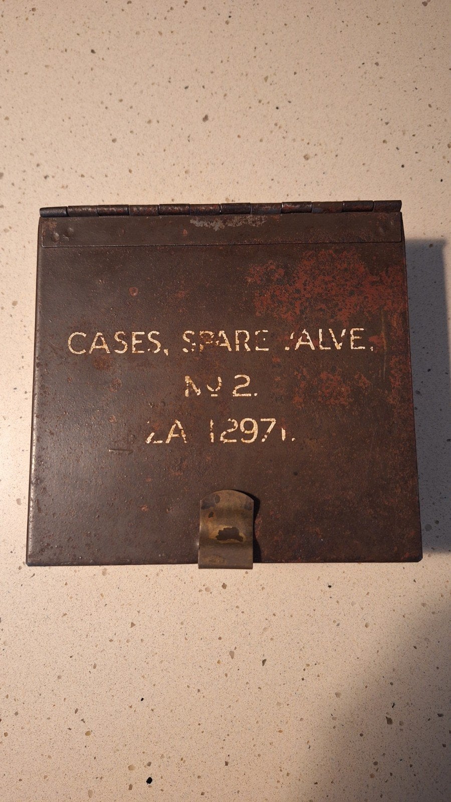 Boite britannique WW2 de valves pour radio WS38, Collections, Enlèvement ou Envoi, Armée de terre, Caisse ou Géocache