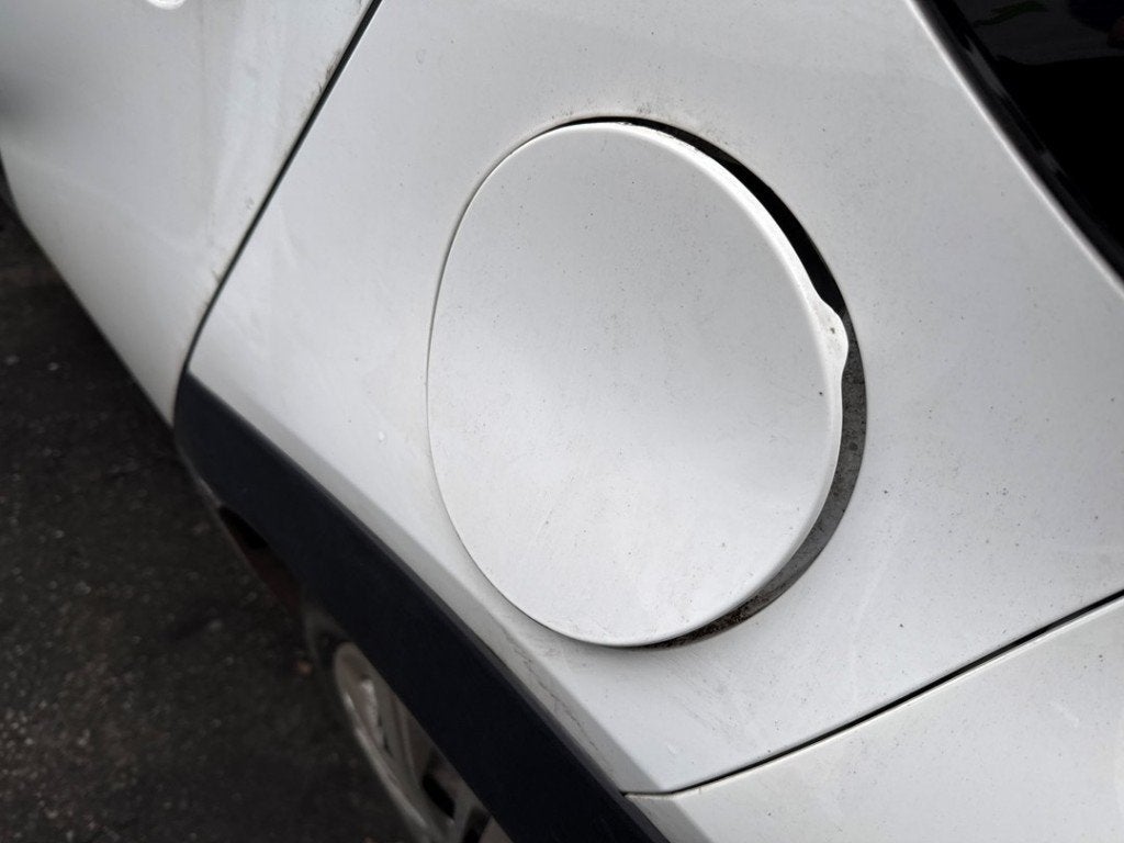 TRAPPE D'ESSENCE Toyota Aygo X (01-2021/-), Kundenbetreuung@toyota.de, Toyota, Utilisé, Toyota-Allee 2
50858  Köln, DE