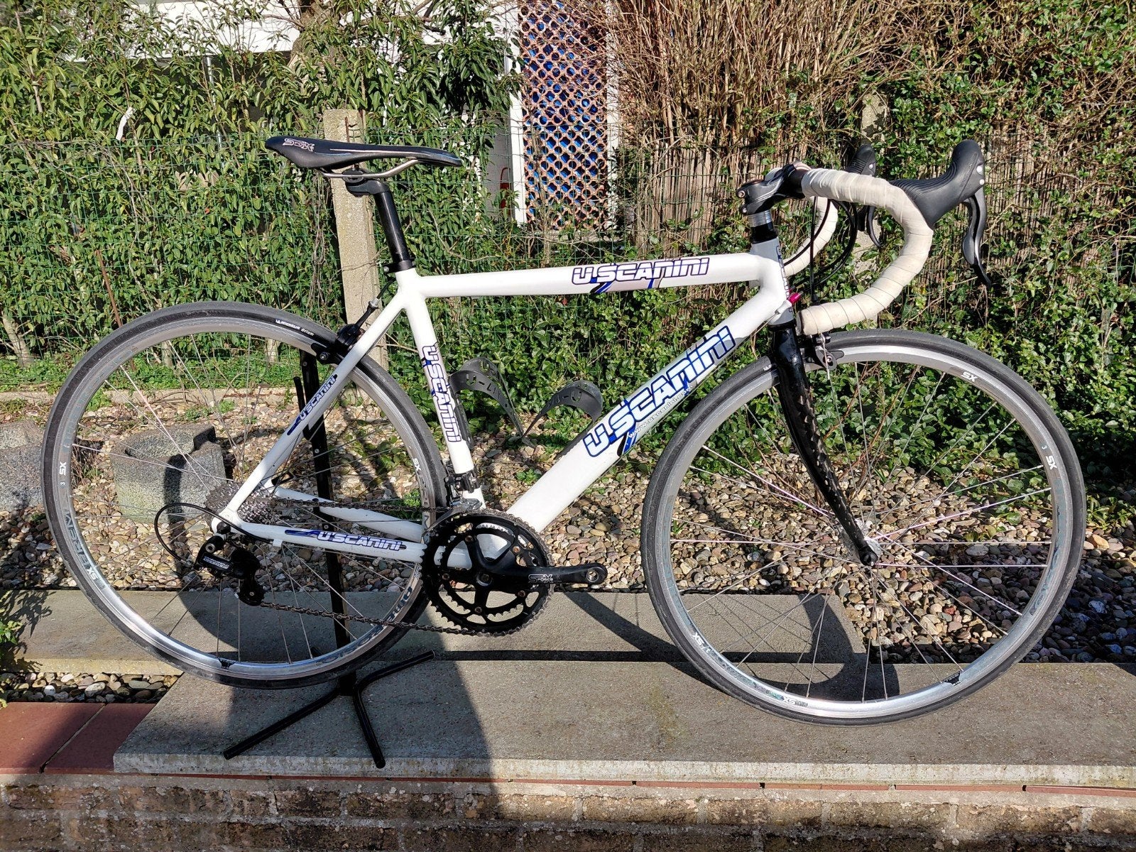 Vélo de route U. Scanini pour femmes - fourche avant en carb, Vélos & Vélomoteurs, Vélos | Femmes | Vélos de sport & de randonnée