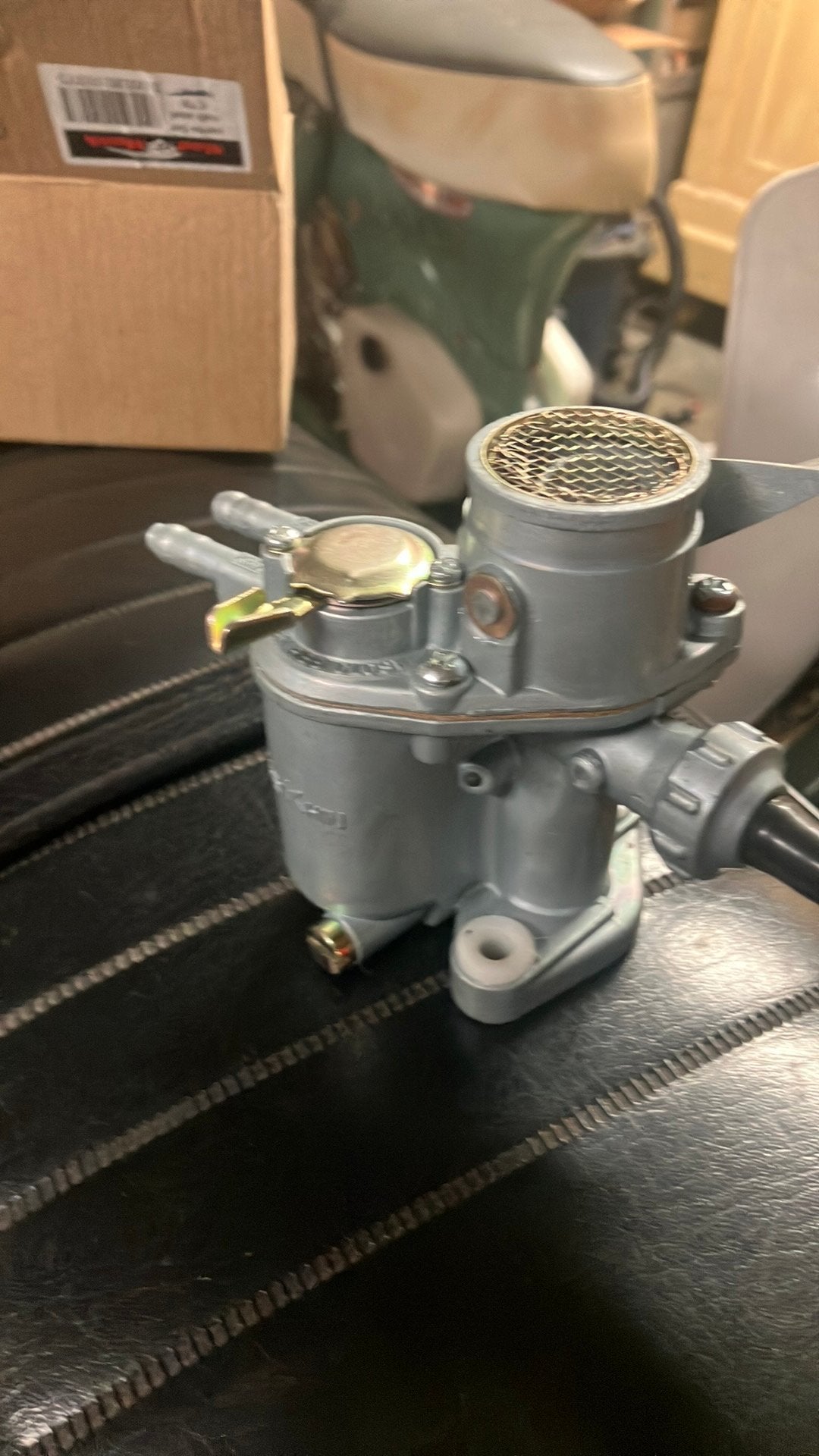 Carburateur honda C70, Vélos & Vélomoteurs, Enlèvement ou Envoi, Comme neuf, Carburateur