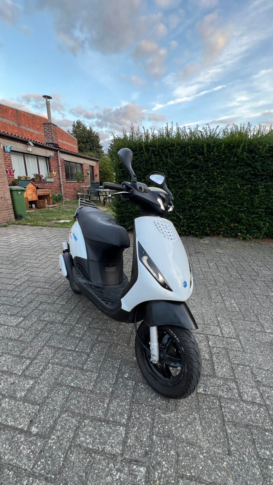 Piaggio zip 2t 70cc, Fietsen en Brommers, Ophalen, Klasse A (25 km/u), Zo goed als nieuw, Benzine