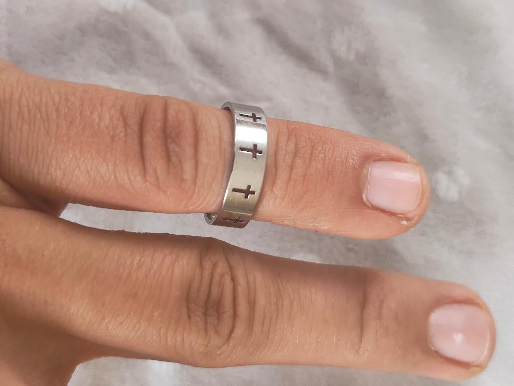 Bague avec croix, Neuf, Enlèvement ou Envoi, Femme ou Homme, Plus petit que 17