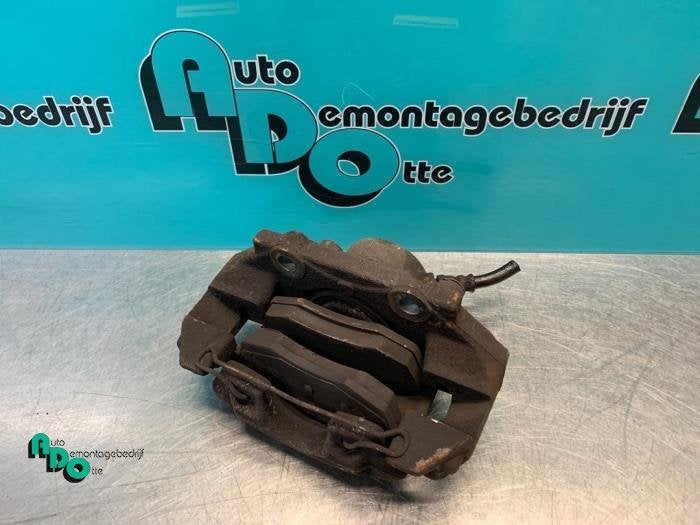 Etrier de frein (pince) avant droit d'un Dacia Logan (Logan, Dacia, -, 3 mois de garantie, Utilisé
