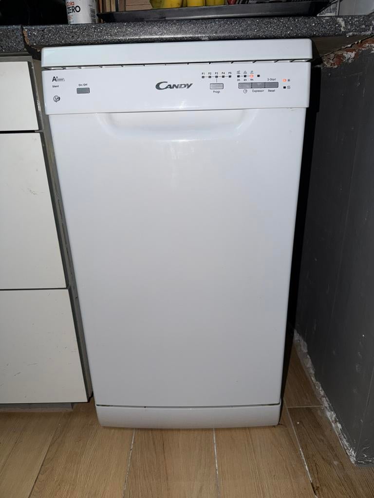 Vaatwas, Elektronische apparatuur, Vaatwasmachines, Ophalen, Gebruikt, Energieklasse A of zuiniger, 85 tot 90 cm