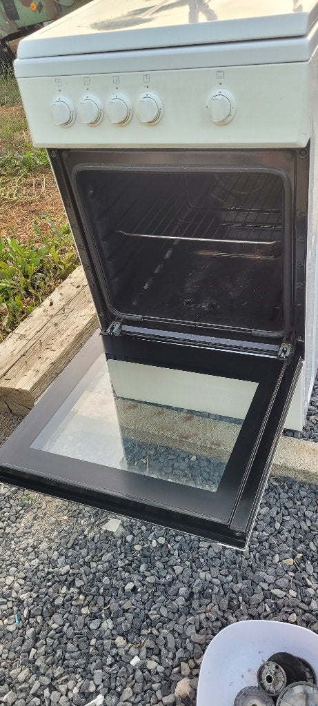cuisinière/gazinière 4 becs, Gaz, 4 zones de cuisson, Enlèvement, Utilisé