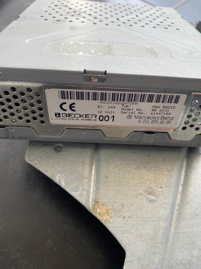GPS UNIT MERCEDES W211, Computers en Software, Ophalen of Verzenden, Zo goed als nieuw