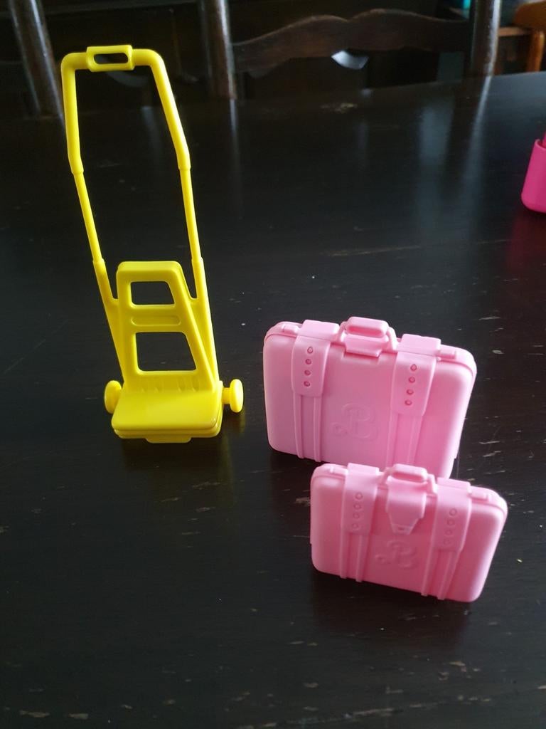 Verschillende toebehoren voor Barbie, Enlèvement, Comme neuf