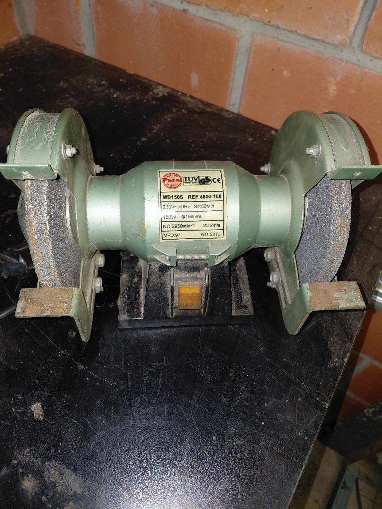 Perel slijpmachine MD150 S, Doe-het-zelf en Bouw, Ophalen of Verzenden, Gebruikt, Minder dan 700 watt, Werkbankslijpmachine