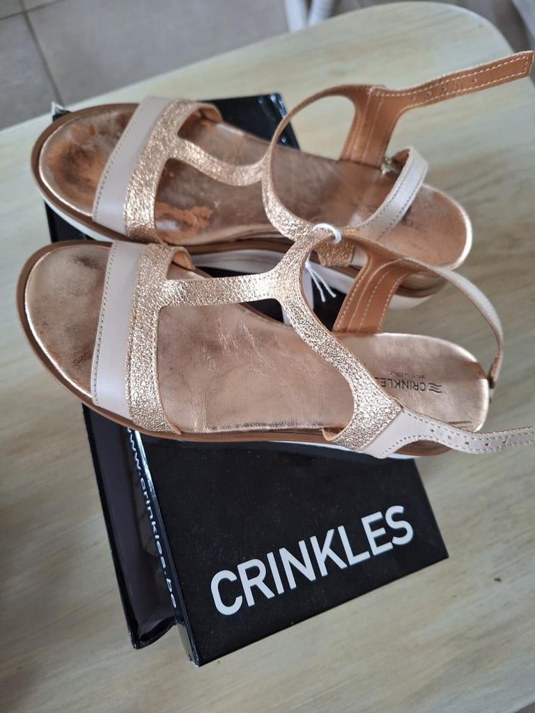 Goudkleurige crinkles sandalen, zeer goede staat, Enlèvement ou Envoi, Comme neuf