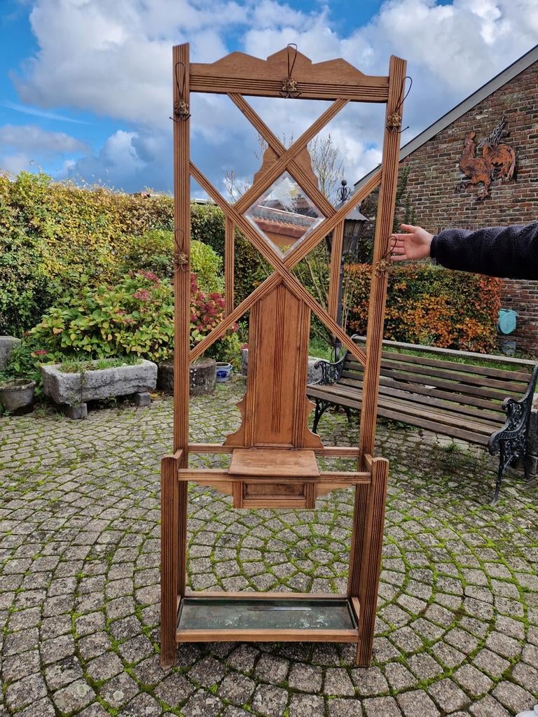 Porte-manteau debout, Enlèvement, Utilisé, Bois